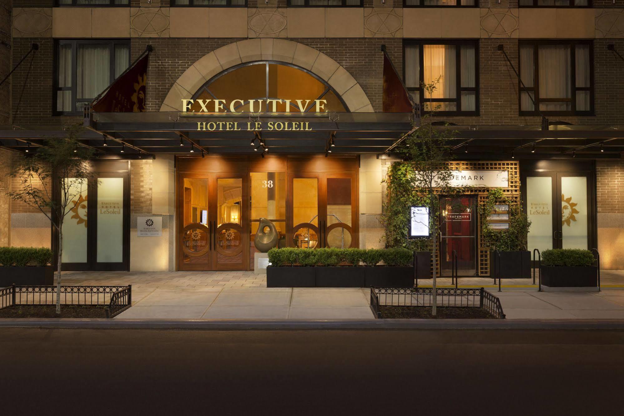 Executive Hotel Le Soleil New York Exterior foto